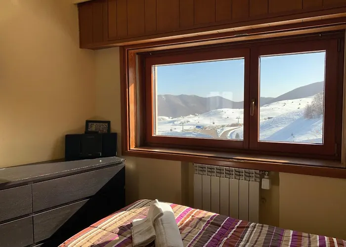 Skiing House